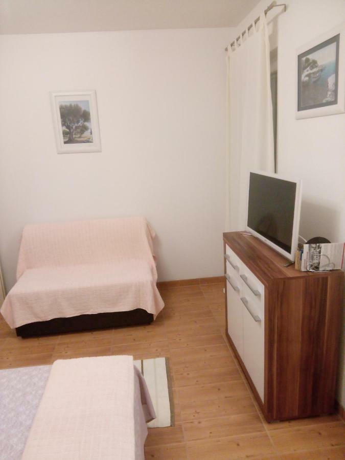 Apartmani Lomar Stari Grad  Ngoại thất bức ảnh