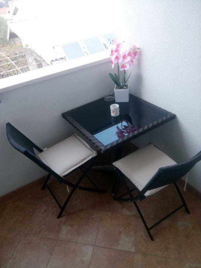 Apartmani Lomar Stari Grad  Ngoại thất bức ảnh