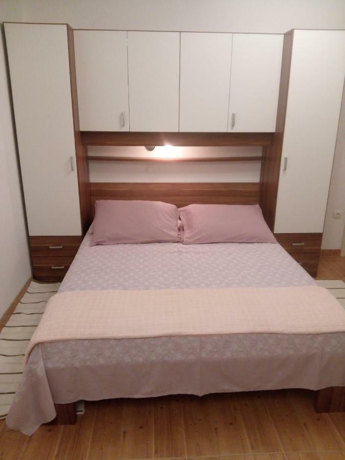 Apartmani Lomar Stari Grad  Ngoại thất bức ảnh