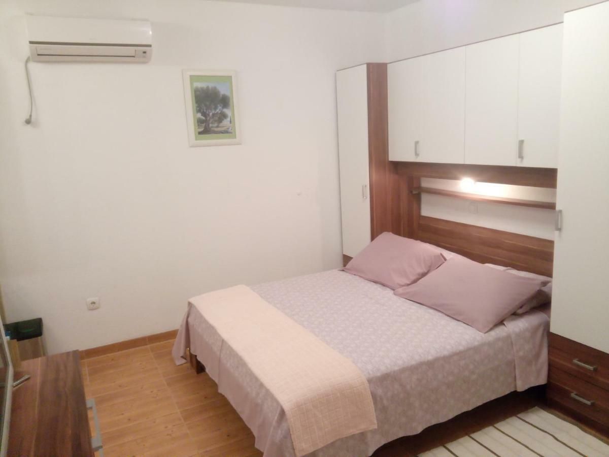 Apartmani Lomar Stari Grad  Ngoại thất bức ảnh