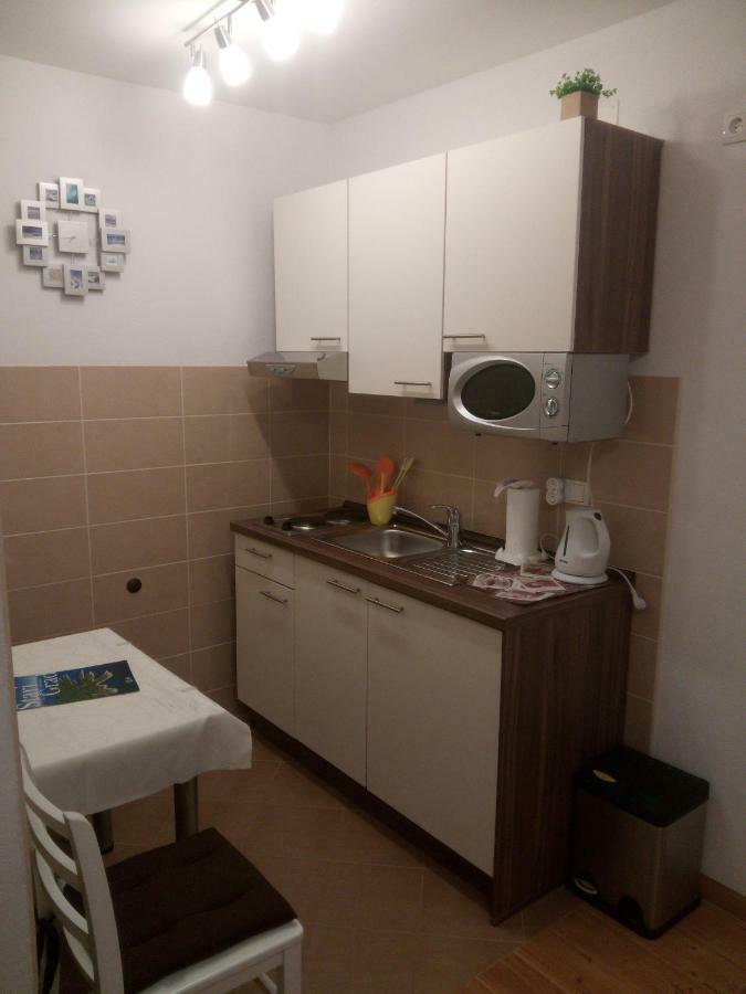 Apartmani Lomar Stari Grad  Ngoại thất bức ảnh